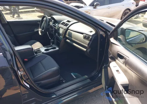 2012 Toyota Camry Se/Le/Xle z USA, uszkodzony, nr VIN 4T1BF1FK8CU080212